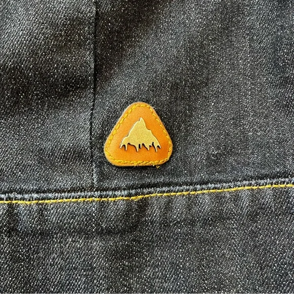 Burton Dryride Denim Jacket with Hood - Picture 8 of 11